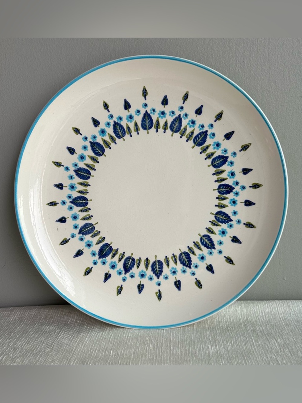 (4) VINTAGE marcrest alpine swiss chalet dinner plates excellent  ⭐️